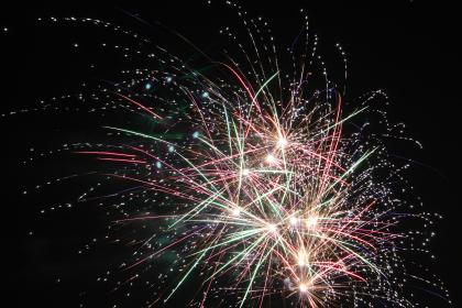 畅享鲨鱼惊悚大片在线观看，感受海洋的恐怖魅力